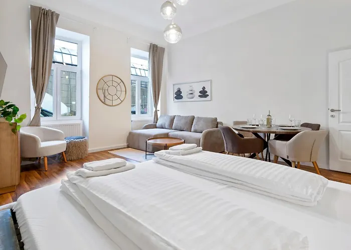 Διαμέρισμα Cozy - 15 Min To City-centre - Contactless 24h Check-in Βιέννη
